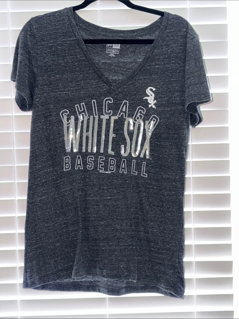 Chicago White Sox Womens' V-Neck Tee - Gray Space Dyed